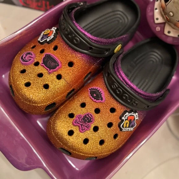 Authentic Hocus Pocus Crocs! Limited - Picture 4 of 16